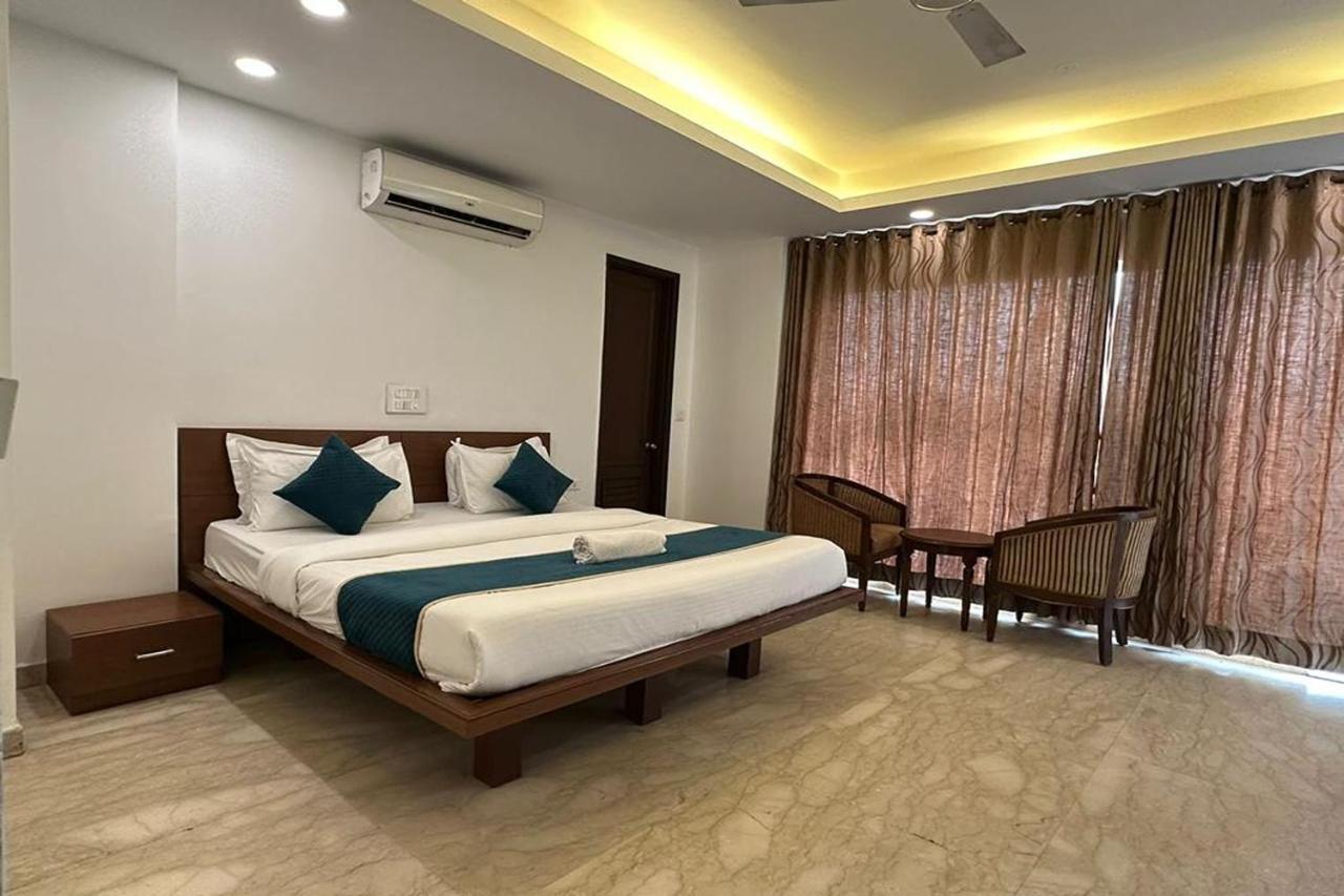 Hotel The Imperio New Delhi Exterior photo